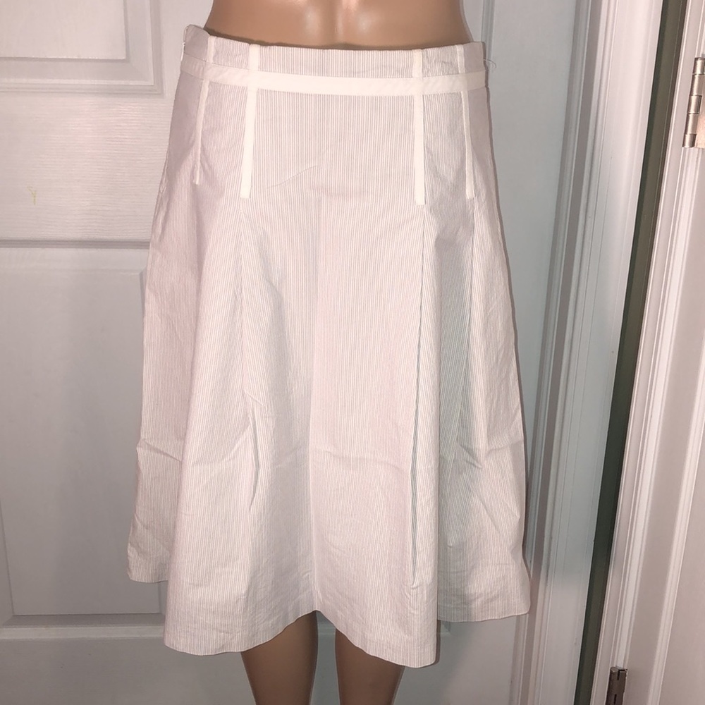 Gap "gapstretch" White Skirt. 4 - Picture 5 of 6